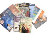 un grand nombre de livres posés sur une table