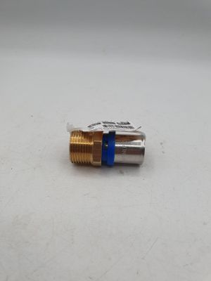 une image montrant un gros plan d'un connecteur en laiton et bleu