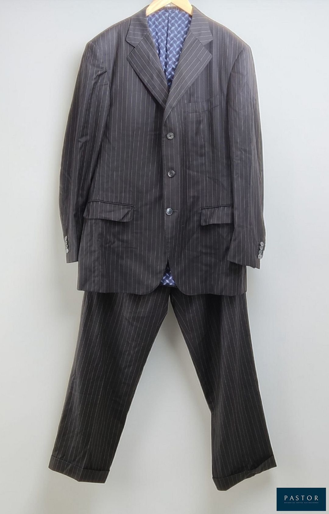 Objets d'art & Curiosités