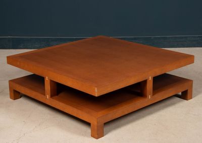 ROCHE-BOBOIS Table basse moderne, carré, à niches en placage… - Photo 1