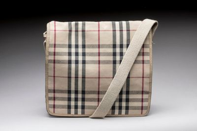 burberl check messenger bag with strap