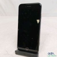 Apple iPhone SE (2020) Black 128GB - Fonctionnel - État corr… (photo 2)