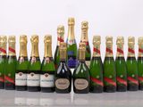 des bouteilles de champagne alignées en rang sur une table