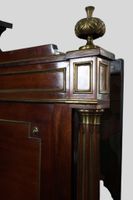 Mobilier de chambre à coucher de style Louis XVI comprenant … (photo 5)