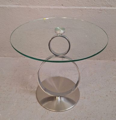 Table basse ronde à piètement en métal et plateau de verre. - Photo 1