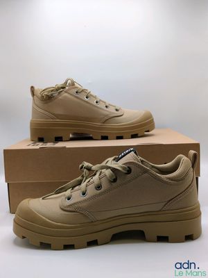 chaussures de travail pour homme en cuir marron clair, à lacets et semelles extérieures en caoutchouc