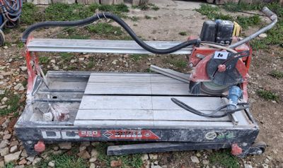 Scie à carrelage RUBI - Mod. DC 250-850 - Ref. 54933 - Année 2013. - Photo 1