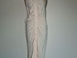 une robe blanche sur un mannequin, un mannequin, un mannequin, un mannequin, un mannequin, un mannequin, un mannequin, un mannequin, un mannequin, un mannequin, un mannequin, un mannequin, un mannequin, un mannequin, un mannequin, un mannequin, un mannequin, un mannequin, un mannequin, un mannequin, un mannequin, un mannequin, un mannequin, un mannequin, un mannequin, un mannequin, un mannequin, un mannequin, un mannequin, un mannequin, un mannequin, un manne