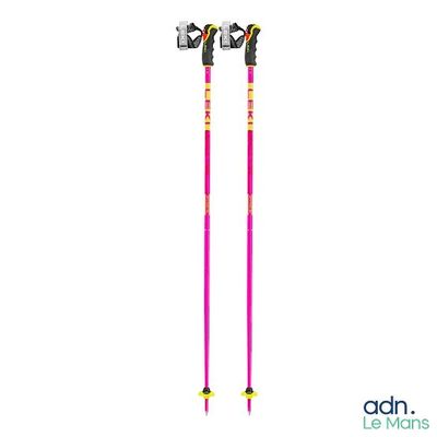 une paire de bâtons de ski, avec des bâtons roses et des bâtons jaunes sur fond blanc