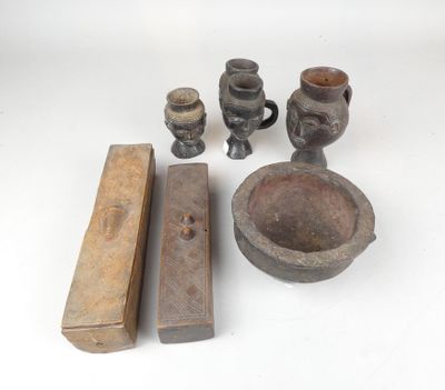 a lot of items that are sitting on a table