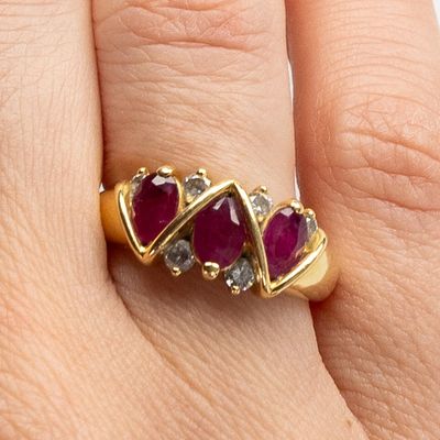 Bague en or jaune 18 carats, ornée de diamants taille brilla…