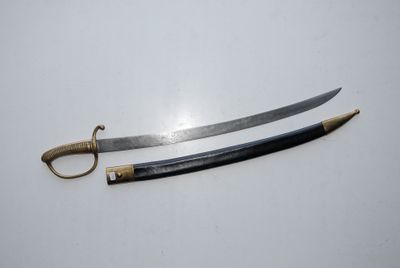 a pair of swords, one with a long blade and the other with a long blade