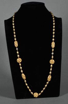 Lanvin Sautoir Vintage. LANVIN Paris. Sautoir de perles de m…