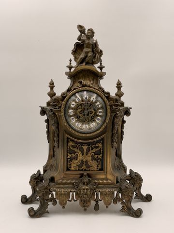 Pendule en bronze doré époque Napoléon III H : 50 x 35
