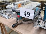 une photo d'une table sur laquelle se trouve un signe « # »