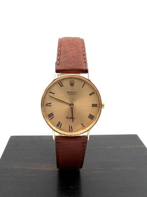 ROLEX Cellini Réf : 3833. Boîtier rond en or jaune 18k (750)…