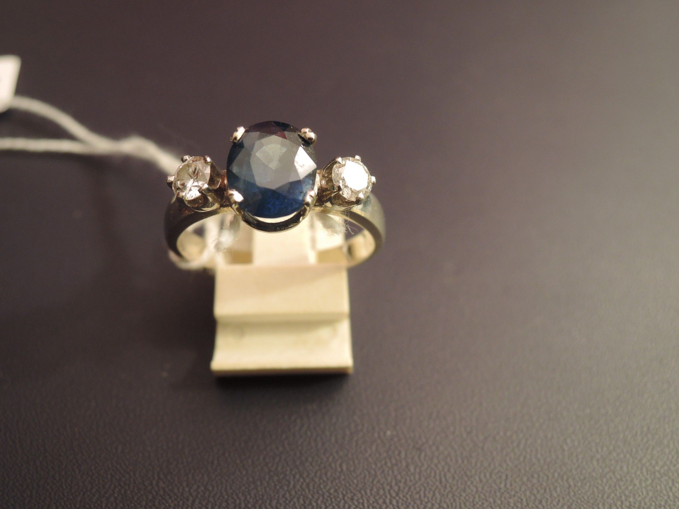 Bijoux & Pierres Précieuses