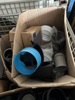 Le contenu d'un palox de divers accessoires de conduits de W… (photo 6)