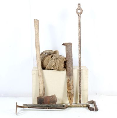 a lot of tools that are sitting on a table