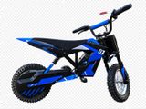 une moto tout-terrain bleue sur fond blanc, sans arrière-plan