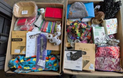 279 / 1 palette de 143 kg de mix ( serre-tête, bonnets…