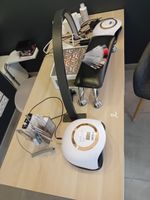 1 poste à manucure, 1 lampe, 2 lampes à UV, 1 aspirateur ÜLK… (photo 3)