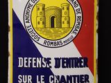 enseigne vintage en tôle représentant les forces armées françaises pendant la Seconde Guerre mondiale