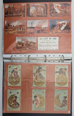une photo d'un calendrier accroché au mur