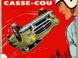la couverture de « Les Case - Cou », sur laquelle figure un homme portant un casque, avec une voiture en arrière-plan
