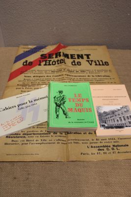 (JUD) Un lot constitué de : Une Affiche du Conseil Nationale…