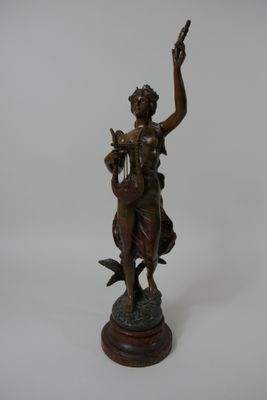 Louis Guillemain (1882-1913) « La musique » Régule à patine …