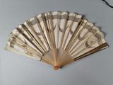 a fan that is sitting on a table