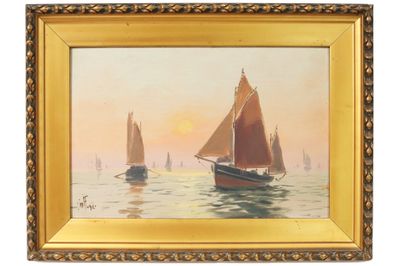 tableau représentant des voiliers sur l'eau, avec un soleil couchant en arrière-plan