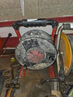 T40: Visseuse + phare de chantier PROTOOL, 2 enrouleurs élec… (photo 4)