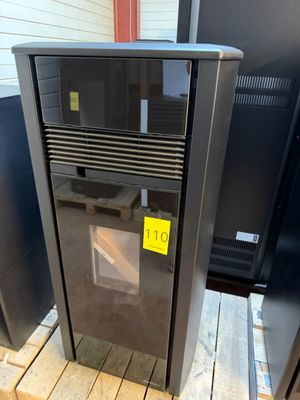 an image of a refrigerator that is on a pallet