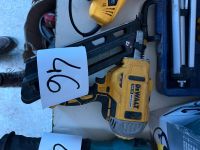 Cloueur DEWALT