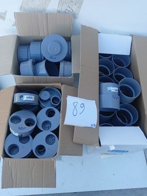 two boxes of different sizes and sizes of plastic parts