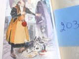 une image représentant un livre sur lequel figure une femme tenant une pomme