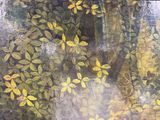 un tableau représentant un arbre aux feuilles jaunes