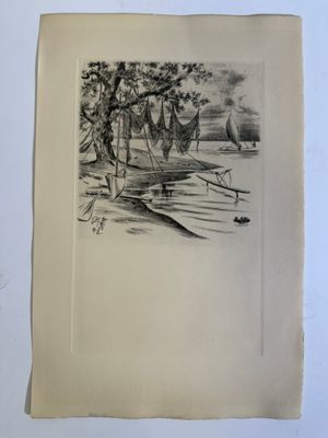 un vieux dessin représentant un bateau sur l'eau, avec des arbres en arrière-plan
