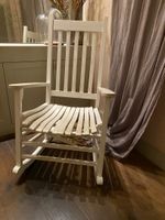 Paire de fauteuils à bascule dits "Rocking-chair", en bois l… (photo 2)