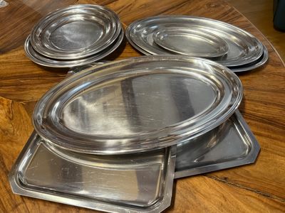 Bon lot de platerie inox