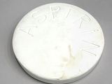 a white plate with the word fort on it