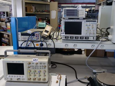 1 Ensemble Comprenant : 1 Generateur D'Onde Lecroy Lt344, 1 …