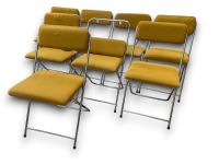 EYREL. Suite de 8 chaises pliantes.