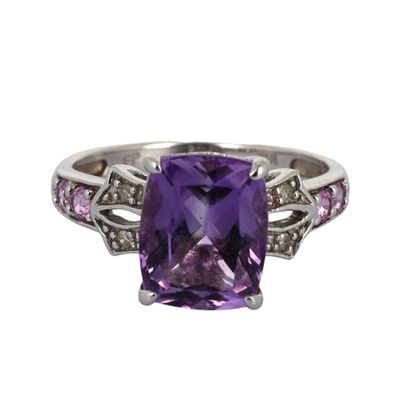 une bague en améthorate et saphir rose, sertie de diamants