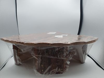 ZOLIA - Cet accessoire en bois naturel comporte une platefor…