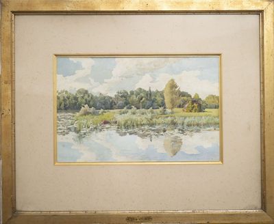 l'image d'une peinture représentant une rivière avec des arbres en arrière-plan