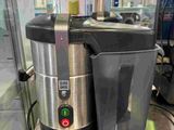 a blender sitting on top of a counter in a kitchen