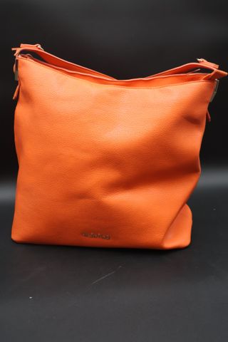 VALENTINO – Sac en cuir souple orange 